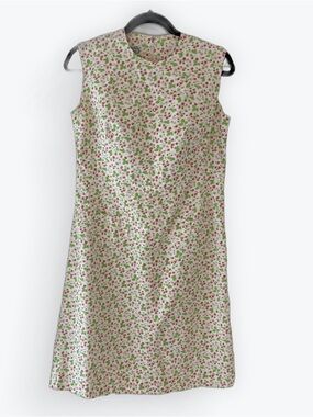 1960s The Villager A-Line Shift Dress Cotton Strawberry Print